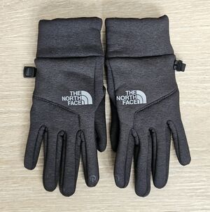 NWOT The North Face Women's Etip Gloves - Size Small